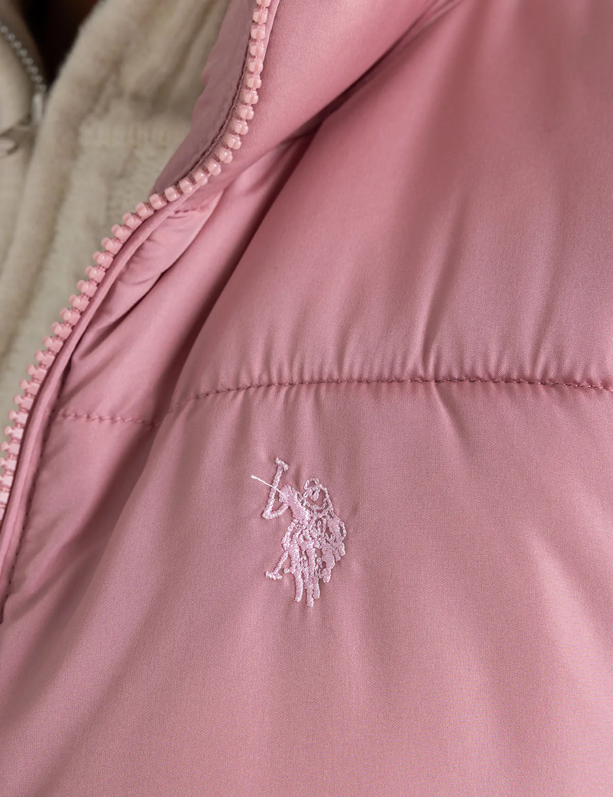 CLASSIC PUFFER VEST WITH ZIP POCKETS