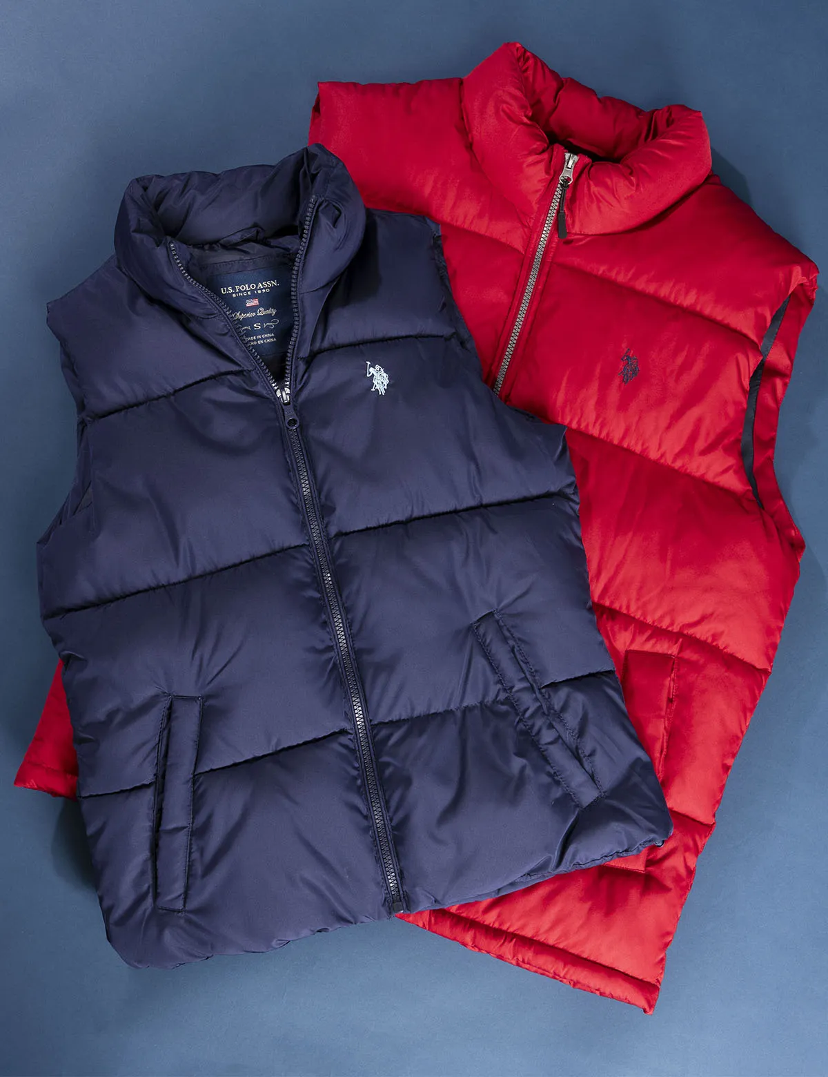 CLASSIC PUFFER VEST WITH ZIP POCKETS