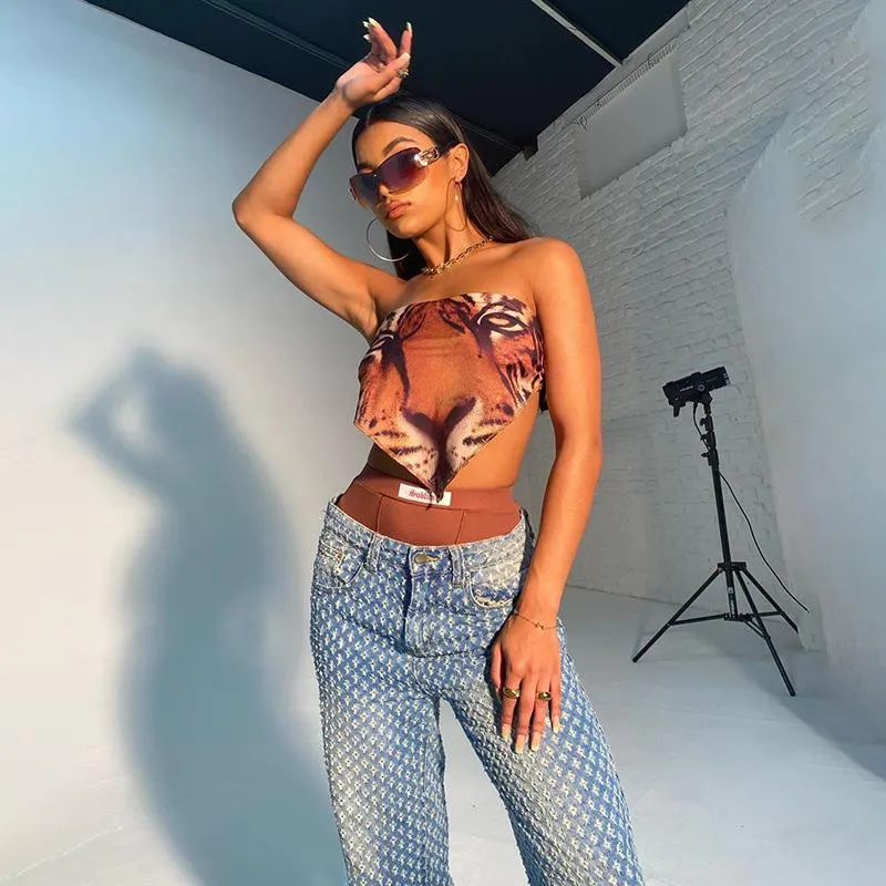 Hole Distressed Wash Pattern Jeans