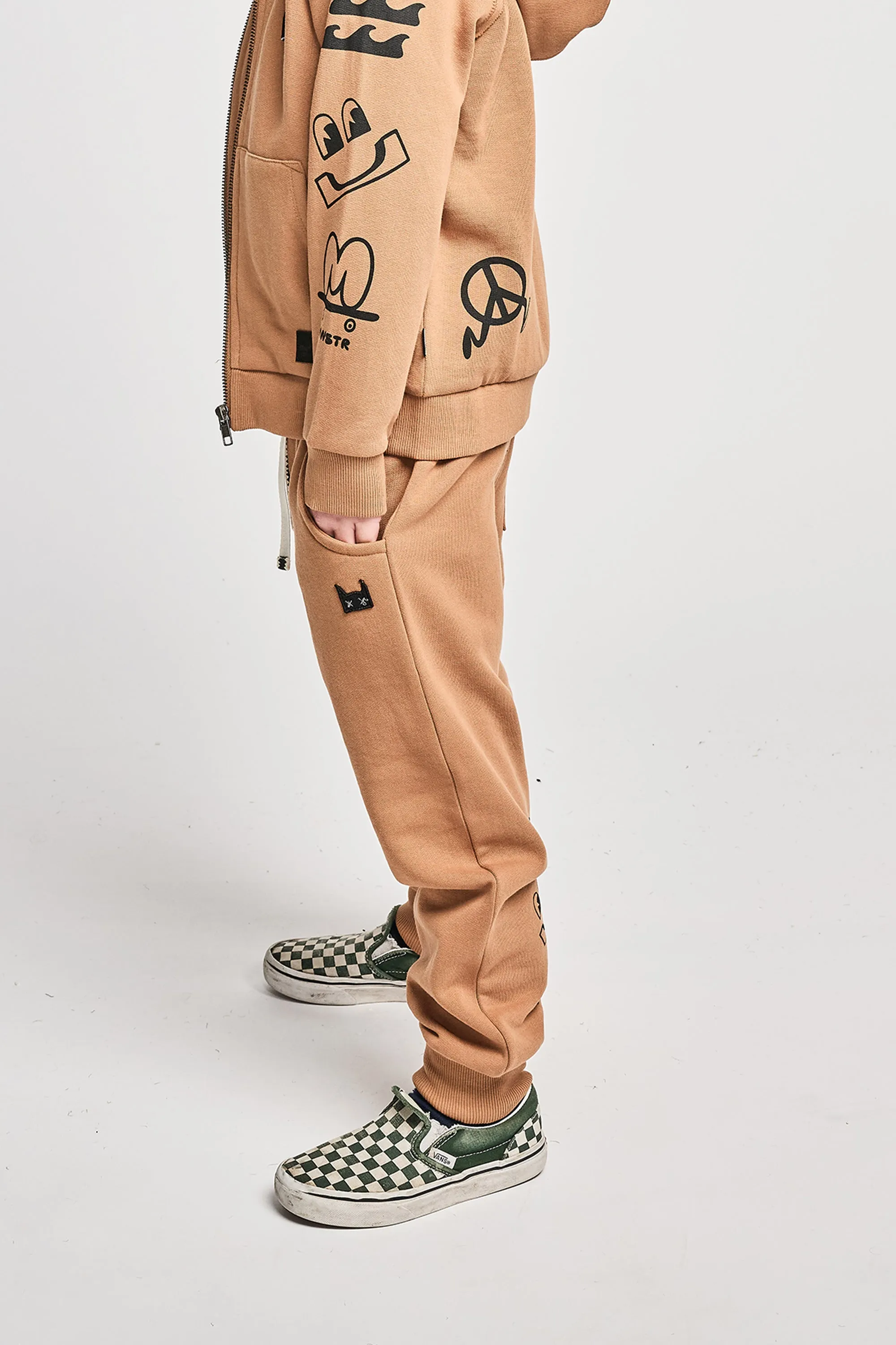 LESSGO TRACK PANT