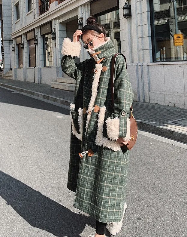 Plaid Loose Woolen Horn Button Winter Women's Coat